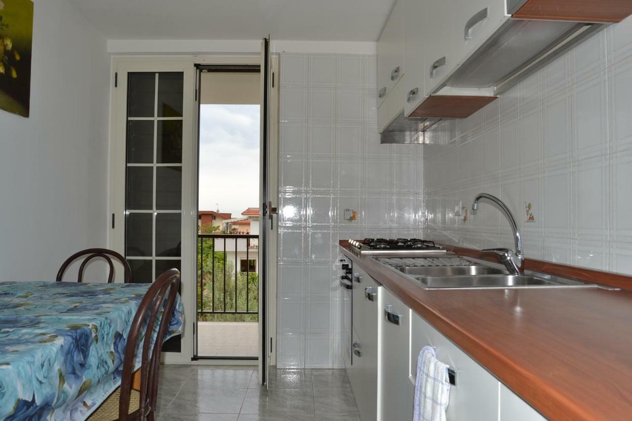 Guesthouse Holiday Formia Beach Eksteriør bilde