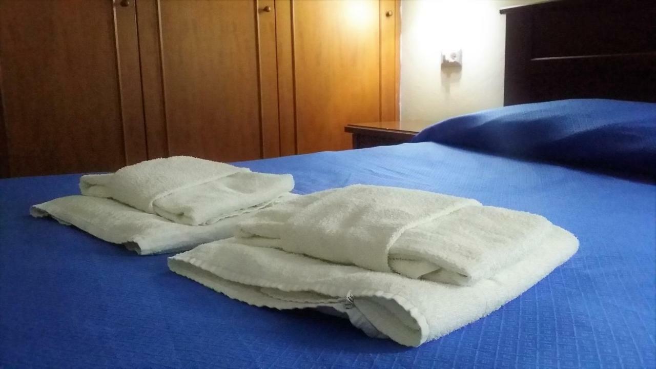 Guesthouse Holiday Formia Beach Eksteriør bilde