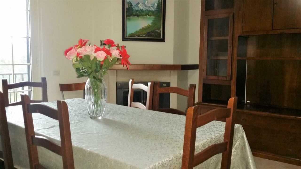 Guesthouse Holiday Formia Beach Eksteriør bilde